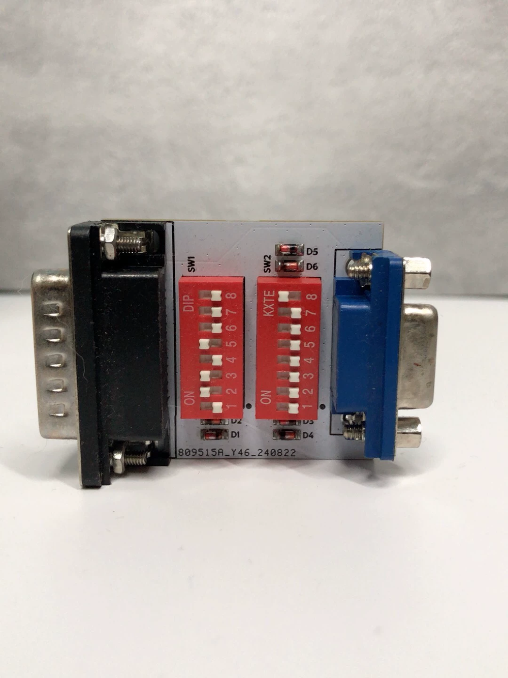 Vintage Macintosh 15-Pin to VGA Monitor Adapter – Adjustable Modes