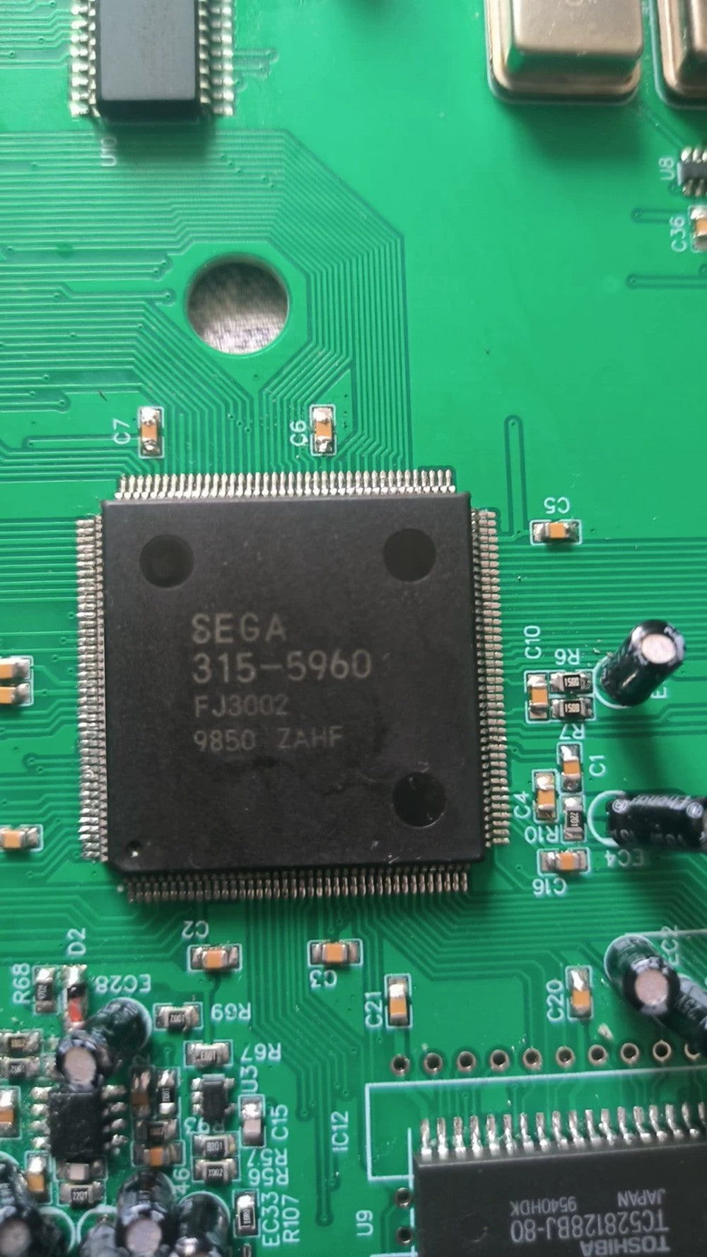 Mega Drive / Genesis VA4 HDMI — Original SEGA 315-5960 Chipset