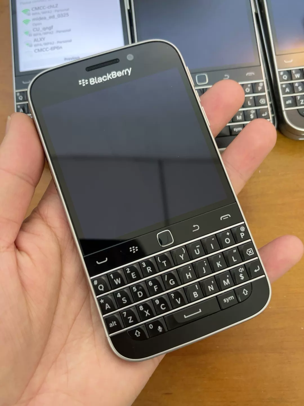 Zinwa Q25 | BlackBerry Q20 Android 14 Mod