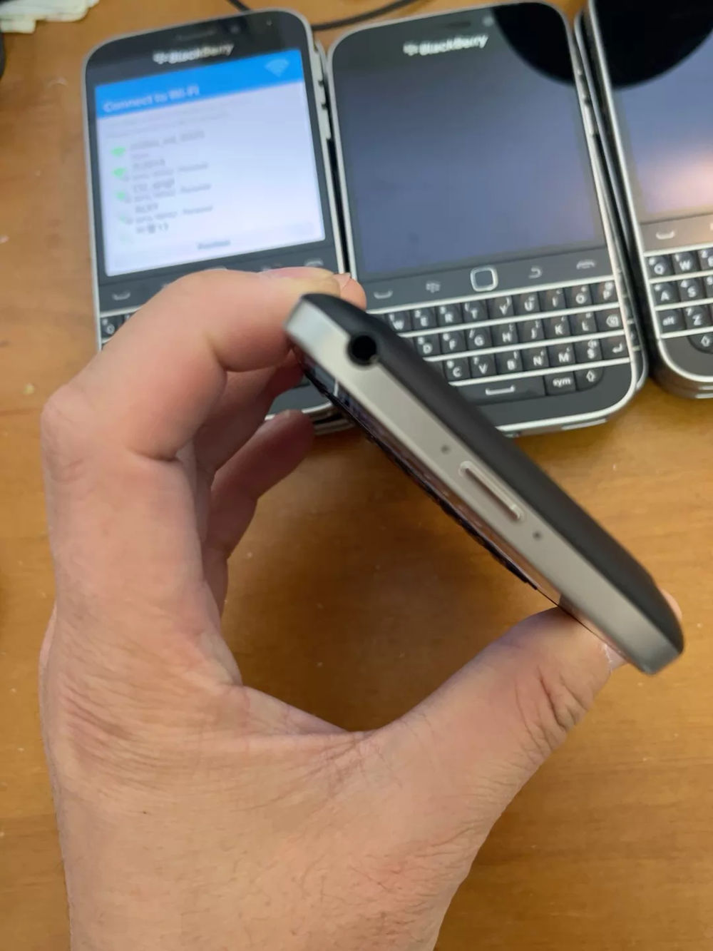 Zinwa Q25 | BlackBerry Q20 Android 14 Mod
