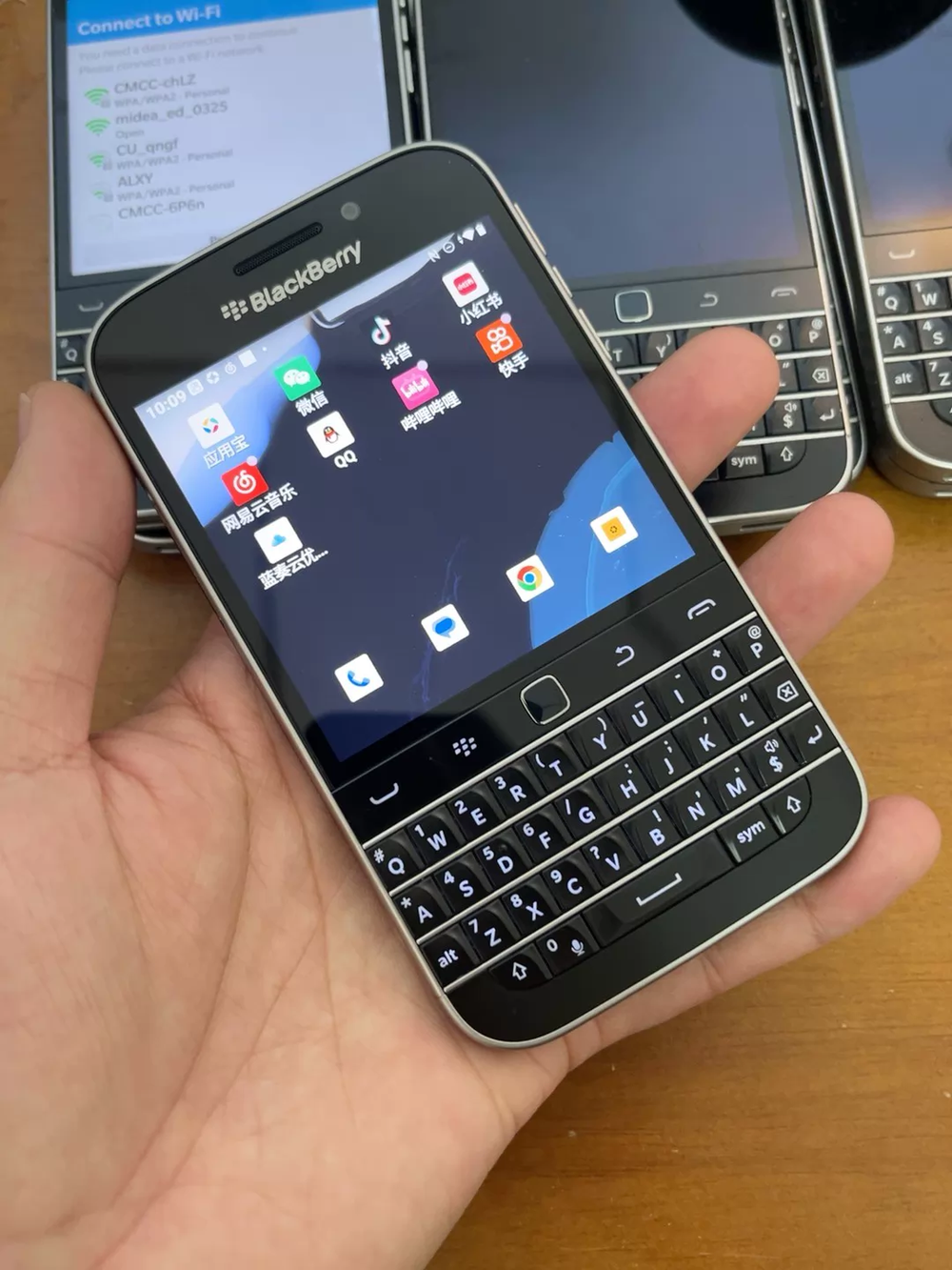 Zinwa Q25 | BlackBerry Q20 Android 14 Mod