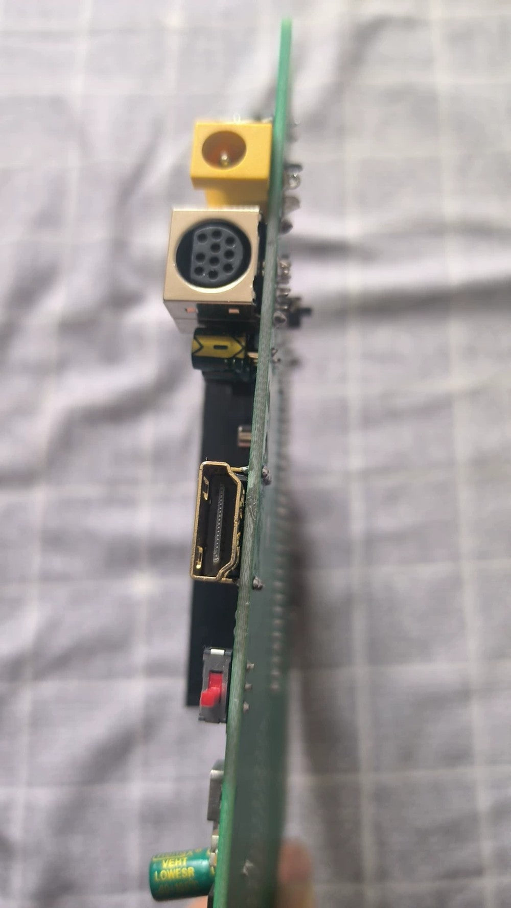Mega Drive / Genesis VA4 HDMI — Original SEGA 315-5960 Chipset