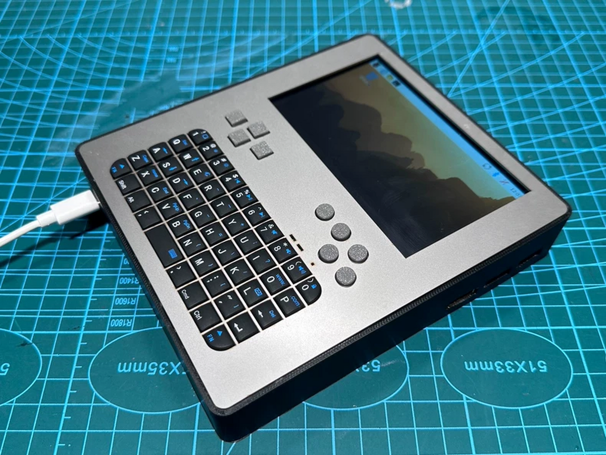 uConsole Handheld Barebones